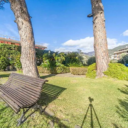 Apartment La Perla Del Tigullio! Fiorita Roomy Flat Rapallo