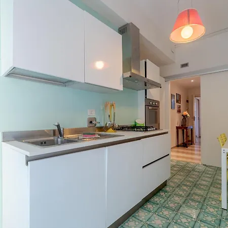 La Perla Del Tigullio! Fiorita Roomy Flat