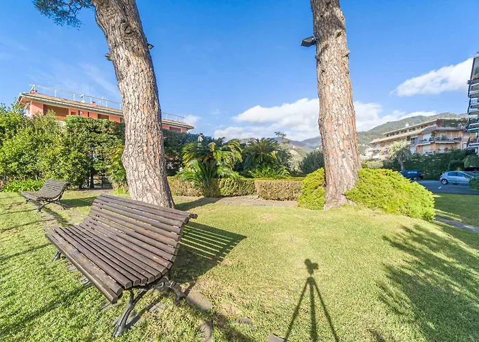 Lägenhet La Perla Del Tigullio! Fiorita Roomy Flat Rapallo