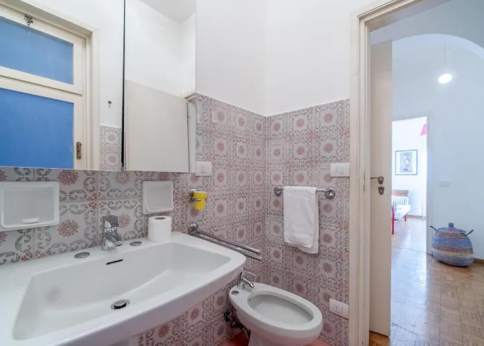 La Perla Del Tigullio! Fiorita Roomy Flat Rapallo