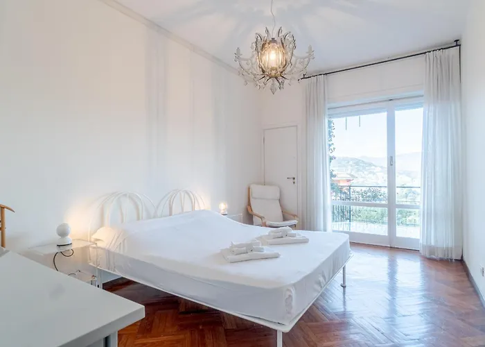 La Perla Del Tigullio! Fiorita Roomy Flat