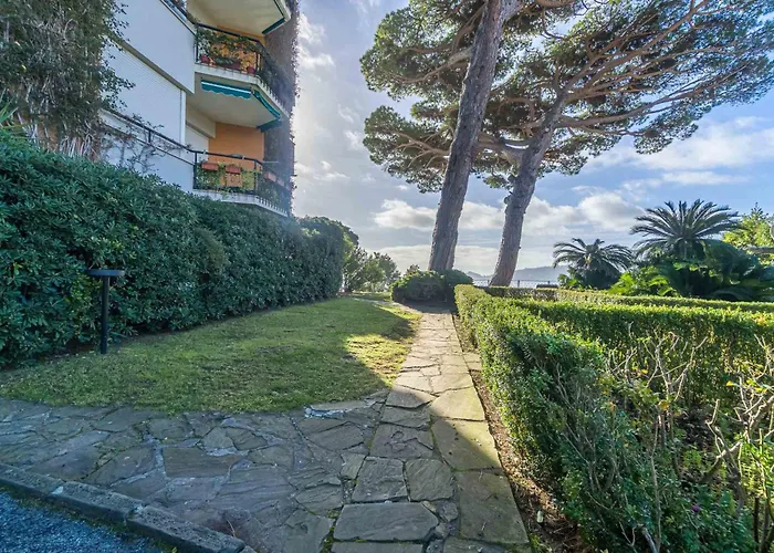 La Perla Del Tigullio! Fiorita Roomy Flat *